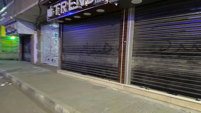 الإغلاق الحكومي عند العاشرة.. هل يغير خريطة أرباح المقاهي؟