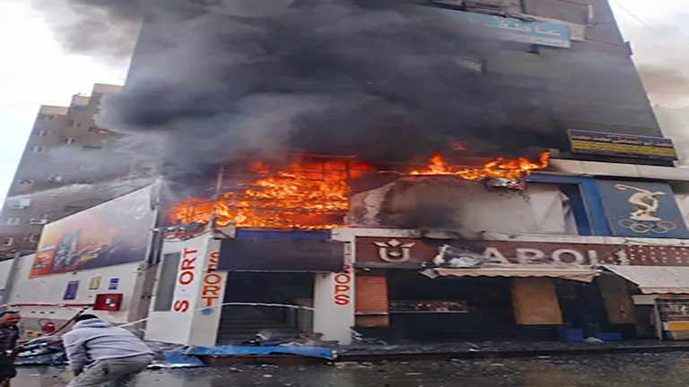 مصرع شخصين و8 حالات اختناق.. ماذا حدث بحريق مصنع ملابس الزيتون؟