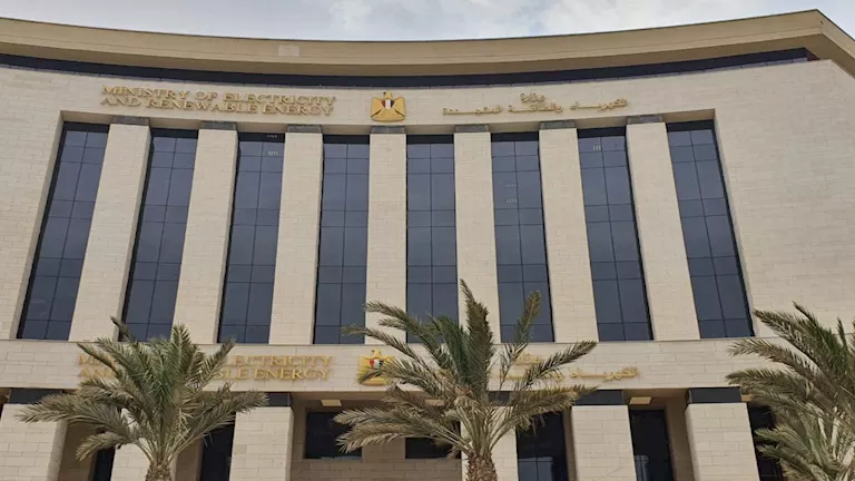 وزارة الكهرباء تستهدف خفض الاستهلاك 50%