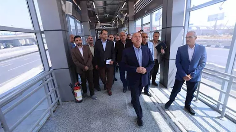 وزير النقل يتفقد المرحلة الثانية للأتوبيس الترددي