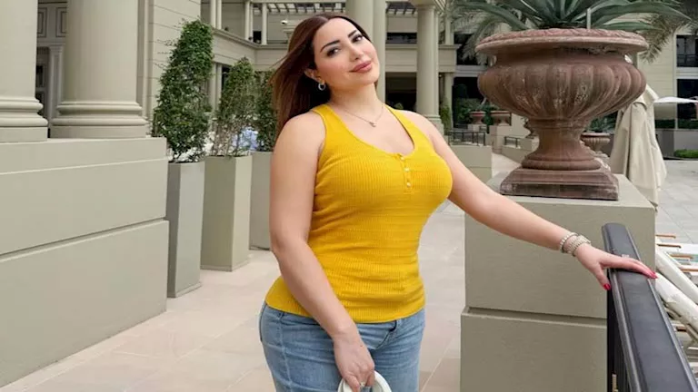 نسرين طافش بإطلالة جريئة وأنيقة في دبي نسرين طافش بإطلالة جريئة وأنيقة في دبي