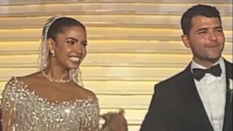 عمرو دياب وتووليت يحييان حفل زفاف ابنة السعدي- صور