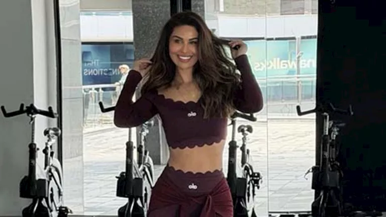 10 صور لفنانات بإطلالات جريئة في الجيم 10 صور لفنانات بإطلالات جريئة في الجيم