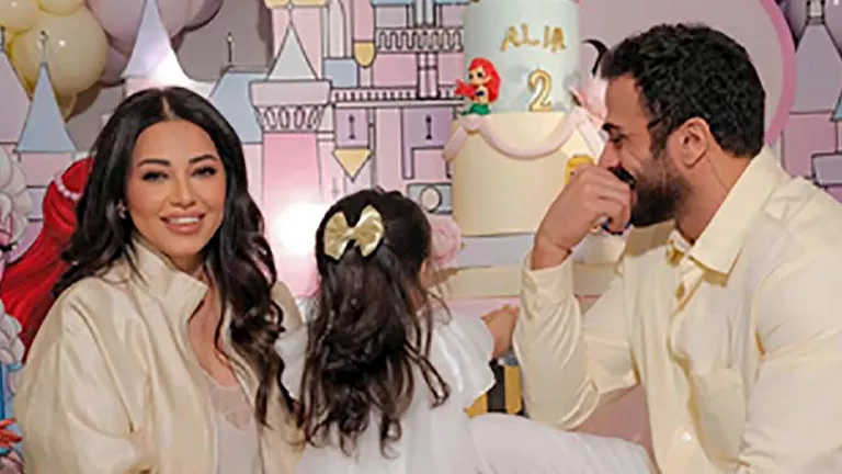 رحمة رياض تحتفل بعيد ميلاد ابنتها وسط أجواء احتفالية رحمة رياض تحتفل بعيد ميلاد ابنتها وسط أجواء احتفالية