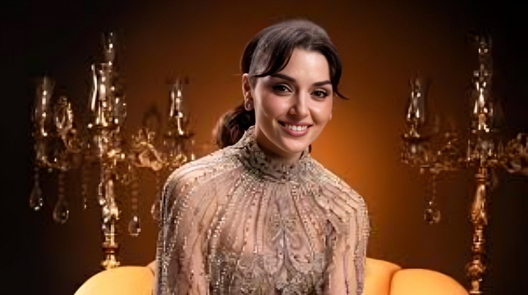 الفنانة التركية هاندا أرتشيل