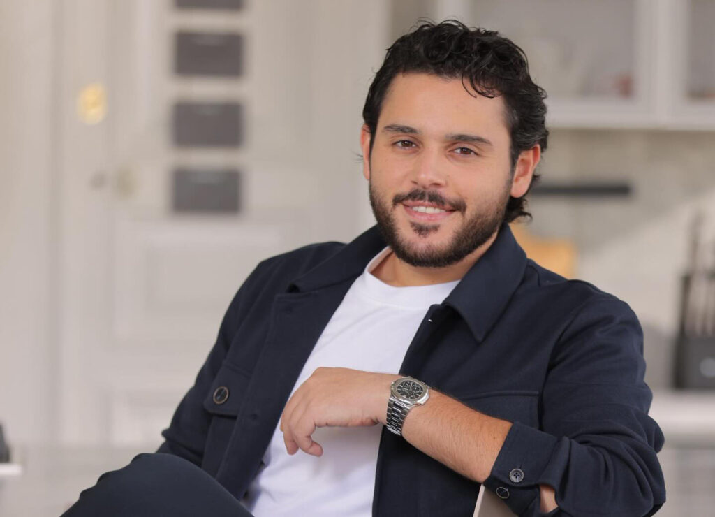 بعد نجاح حفل لندن… الوليد الحلاني يدخل الستوديو ويشوق جمهوره