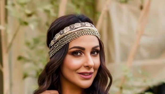 بإطلالة كلاسيكية.. ميس حمدان تبرز جمالها أمام الأهرامات بإطلالة كلاسيكية.. ميس حمدان تبرز جمالها أمام الأهرامات