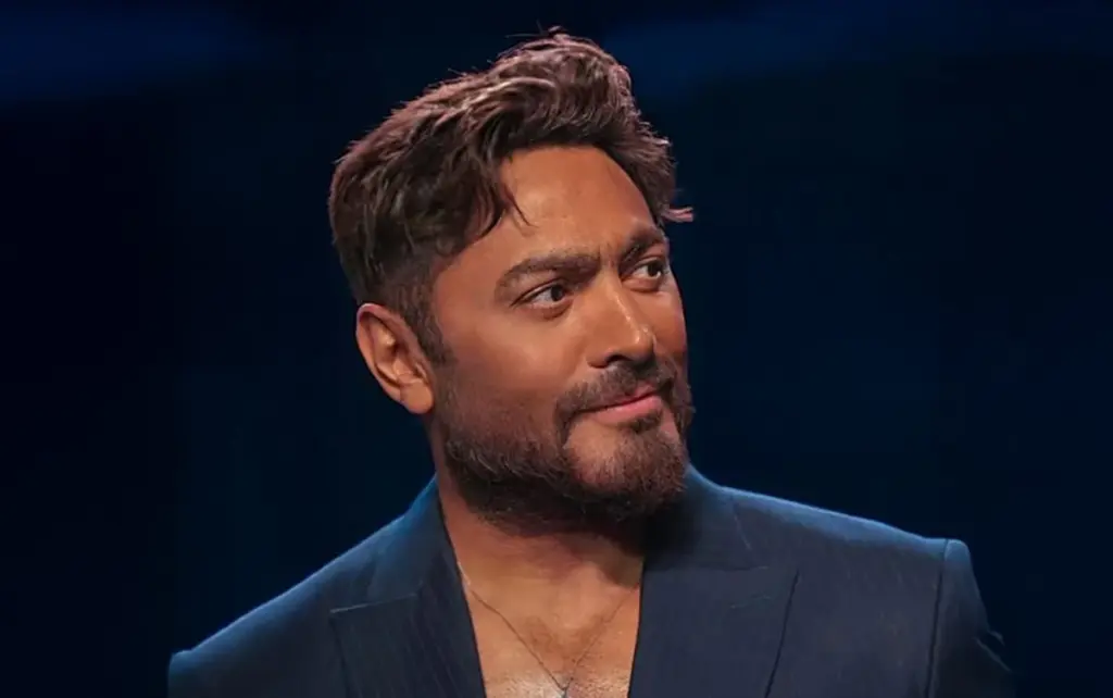 ريمكس وصوت نسائي.. تامر حسني يعيد إحياء "يا بنت الإيه" بصحبة الذكاء الاصطناعي