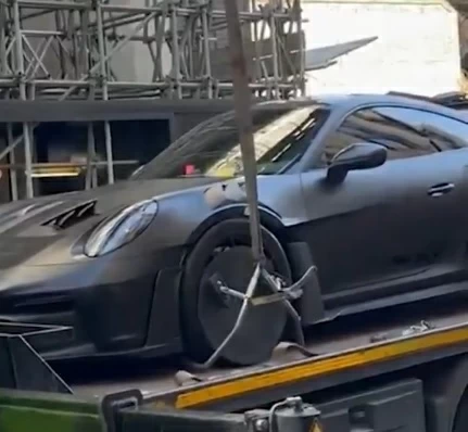 حجز سيارة رجل أعمال سعودي شهير في لندن – أخبار السعودية حجز سيارة رجل أعمال سعودي شهير في لندن - أخبار السعودية