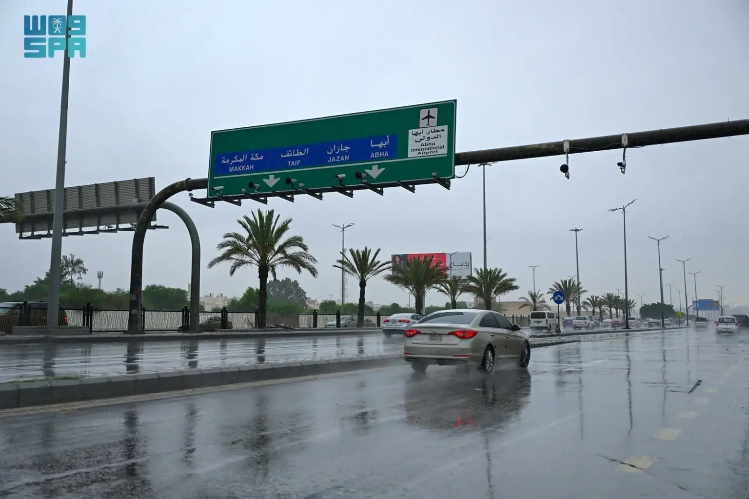 «الدفاع المدني» يحذر: أمطار رعدية حتى الجمعة.. ابقوا في أماكن آمنة - أخبار السعودية