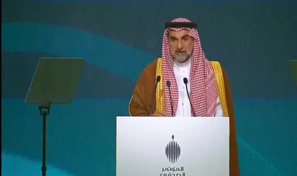 الرميان: لا إلغاء لمشاريع نيوم.. وإعادة ترتيب أولويات الإنفاق وتحقيق المستهدفات - أخبار السعودية