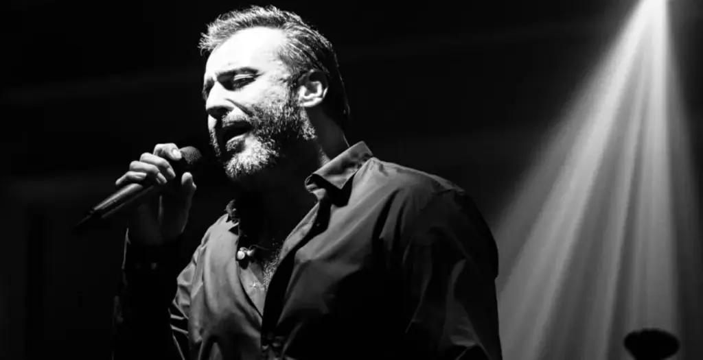 من برامج المواهب إلى الغناء في الشوارع.. وفاة مفاجئة لمطرب شهير - أخبار السعودية