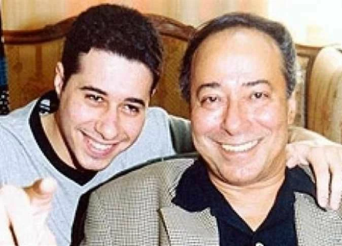 إرث لا يُنسى.. أحمد السعدني يستعيد مسيرة والده بعد عامين على غيابه - أخبار السعودية