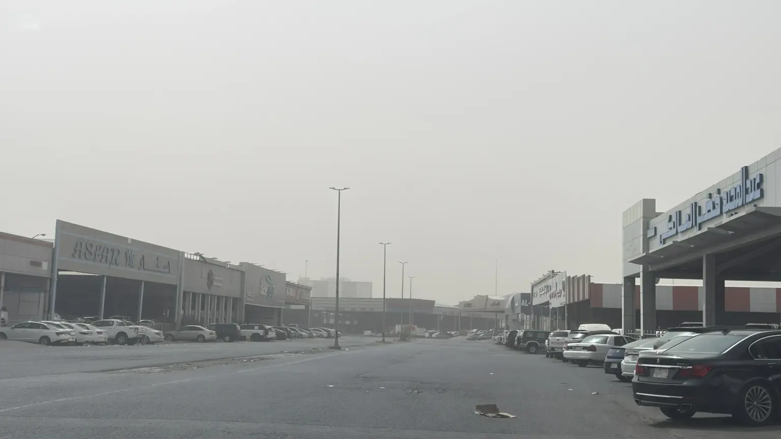 فترة انتقالية لـ«معارض الجوهرة» لحين اكتمال مدينة السيارات ومهلة لـ«الورش» للتعديل - أخبار السعودية