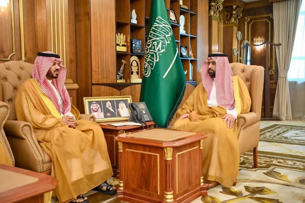 أمير جازان يطلع على تقرير أعمال التشغيل والصيانة لمدارس المنطقة - أخبار السعودية