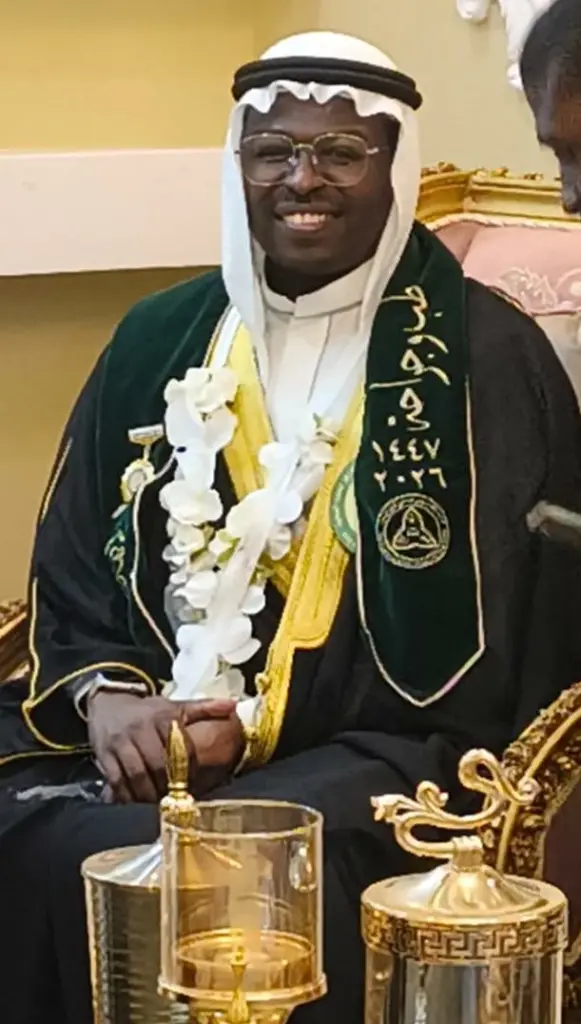 أسرتا سلمت والوجيه تحتفلان بتخرج إيهاب - أخبار السعودية