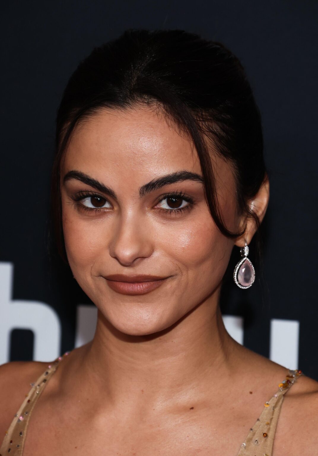 Camila Mendes