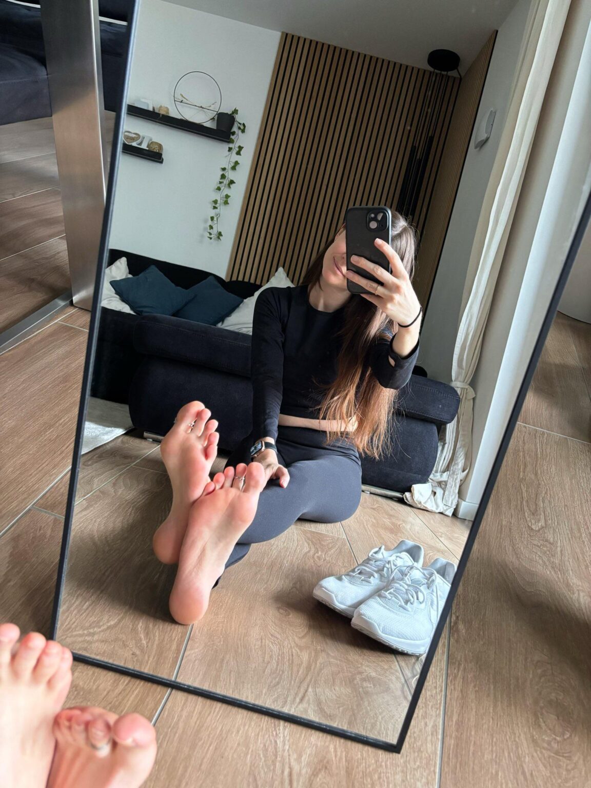 Sınırsızca ayak konuşup karşılıklı boşalcak dm session var çok azdım