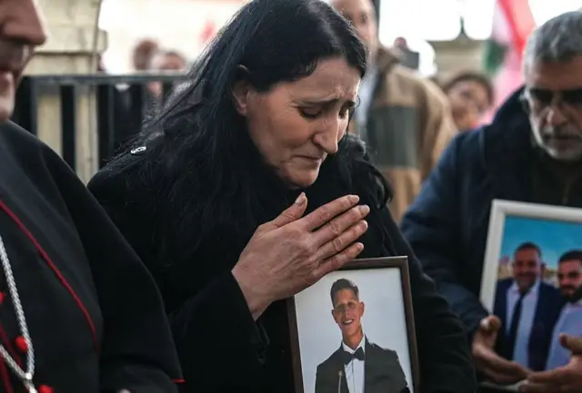 سعاد جلاد، التي قُتل ابنها شادي مع شابين آخرين في غارة جوية إسرائيلية على قرية عين إبل الحدودية جنوب لبنان