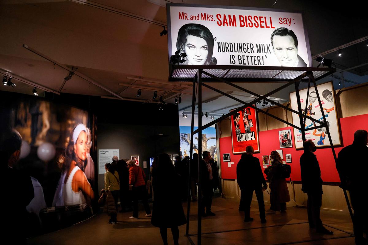 معرض مخصّص لرومي شنايدر في السينماتيك الفرنسية. (أ ف ب)