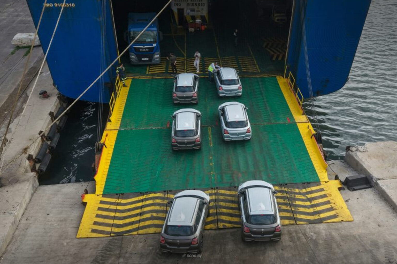 مرفأ اللاذقية يصدر أول شحنة سيارات ترانزيت إلى أوروبا | اقتصاد