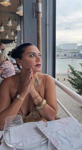 الفنانة رانيا يوسف