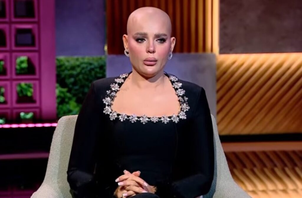 هبة السيسي تكشف عن خوفها من فقدان بصرها بعد إصابتها بالسرطان