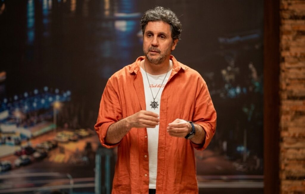 مسلسل “اللعبة 5 – الكلاسيكو” الحلقة 5: صفقات خادعة ومقلب فاشل.. وشيكو يفاجئ هشام ماجد بضربة تقلب اللعبة