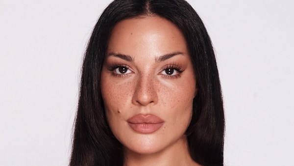 نادين نسيب نجيم تترقّب عرض «ممكن».. وتَعِدُ بعمل يلفت الأنظار نادين نسيب نجيم تترقّب عرض «ممكن».. وتَعِدُ بعمل يلفت الأنظار