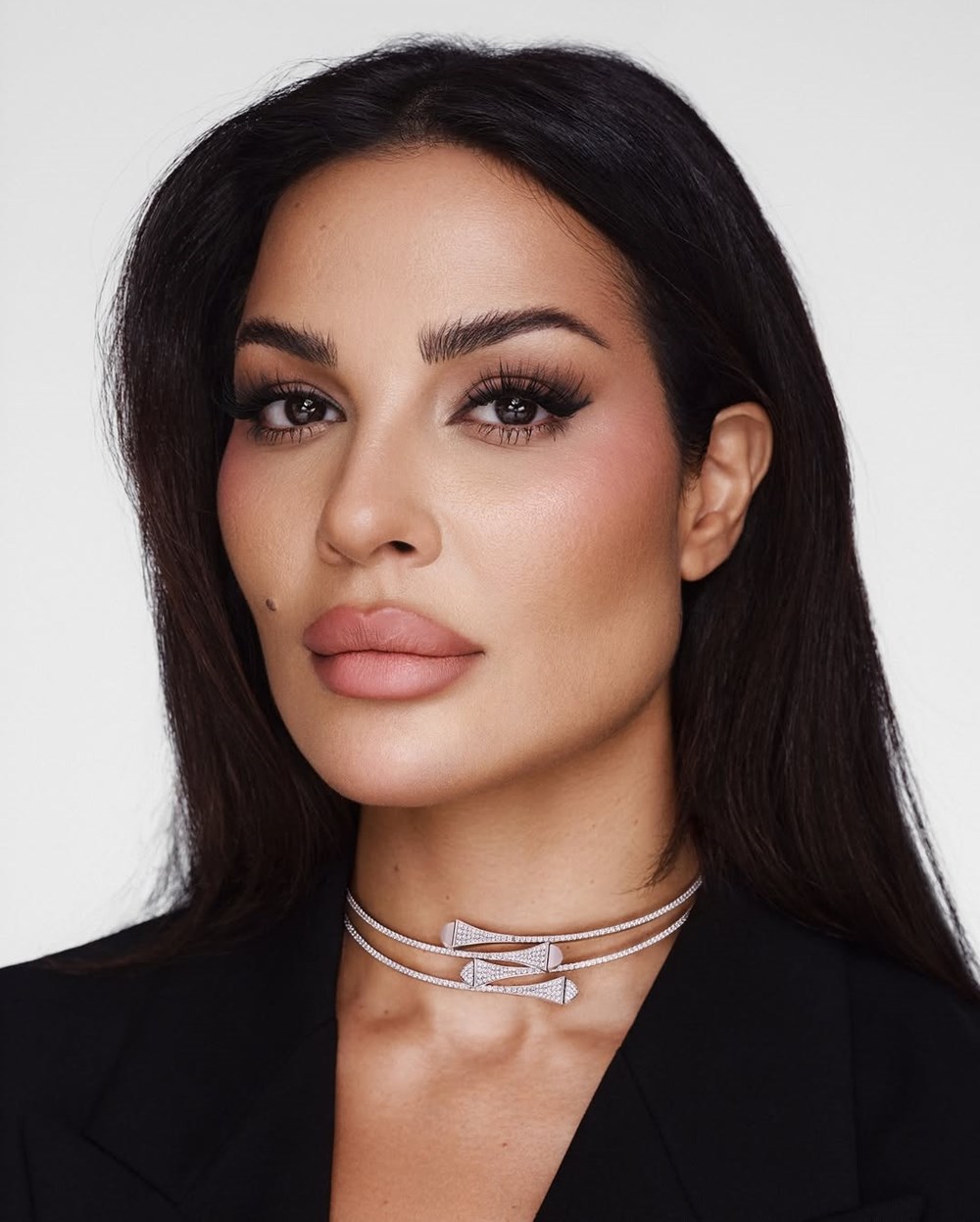 نادين نسيب نجيم تترقّب عرض «ممكن».. وتَعِدُ بعمل يلفت الأنظار