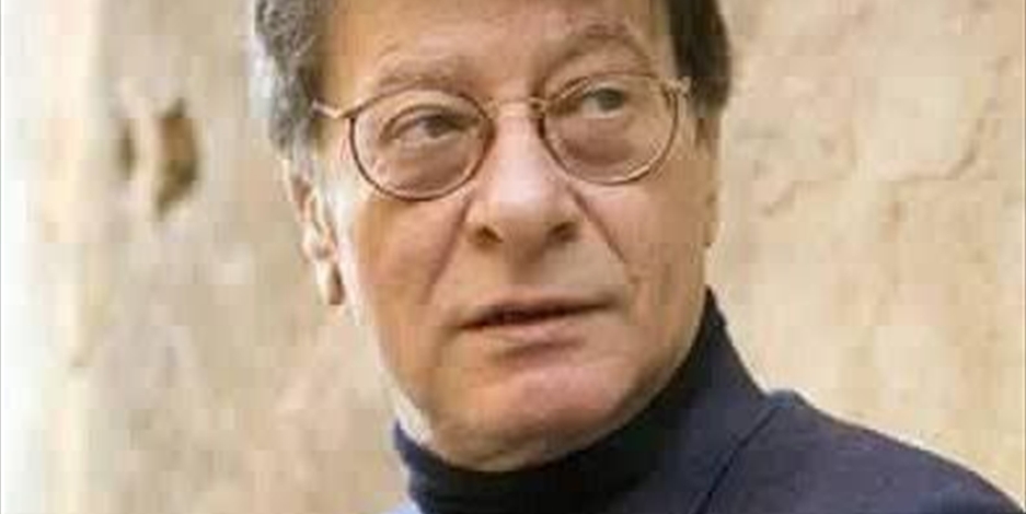 «محمود درويش ينتفضُ على انكسار الضوء» | ثقافة