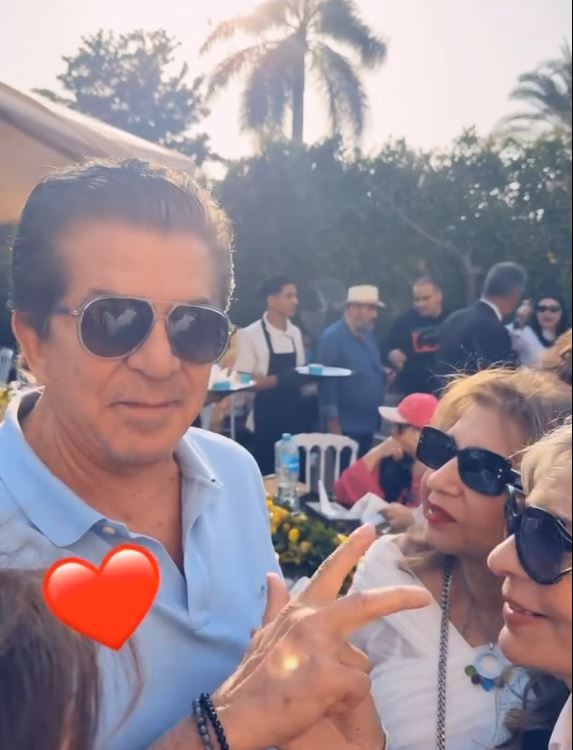 فسيخ ورنجة وبصل وبيض ملون.. نجوم ونجمات الفن يحتفلون بشم النسيم (12)