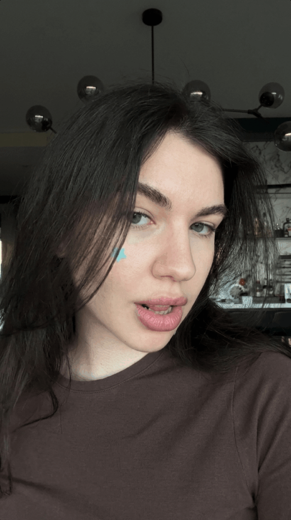 Aysu Osmanoğlu (Aysujue)