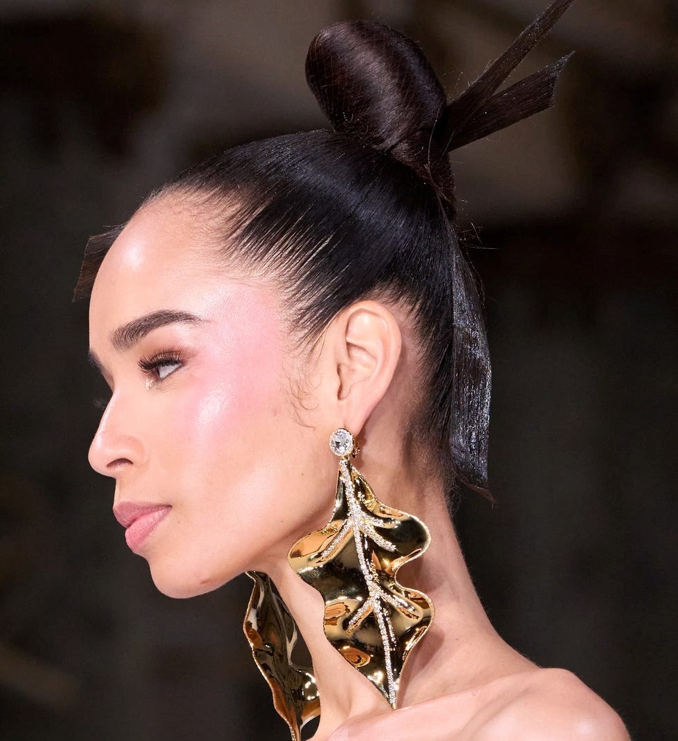 مكياج «Watercolor» يسيطر على الإطلالات الجمالية.. في ربيع 2026