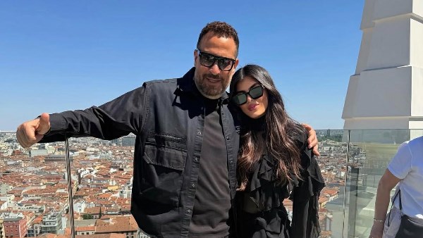 بملابس جريئة.. زوجة ماجد المصرى رفقته فى إسبانيا