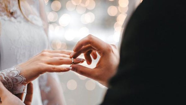 هل يجوز زواج المطلقة سرًا بدون ولي؟.. أمين الفتوى يجيب هل يجوز زواج المطلقة سرًا بدون ولي؟.. أمين الفتوى يجيب