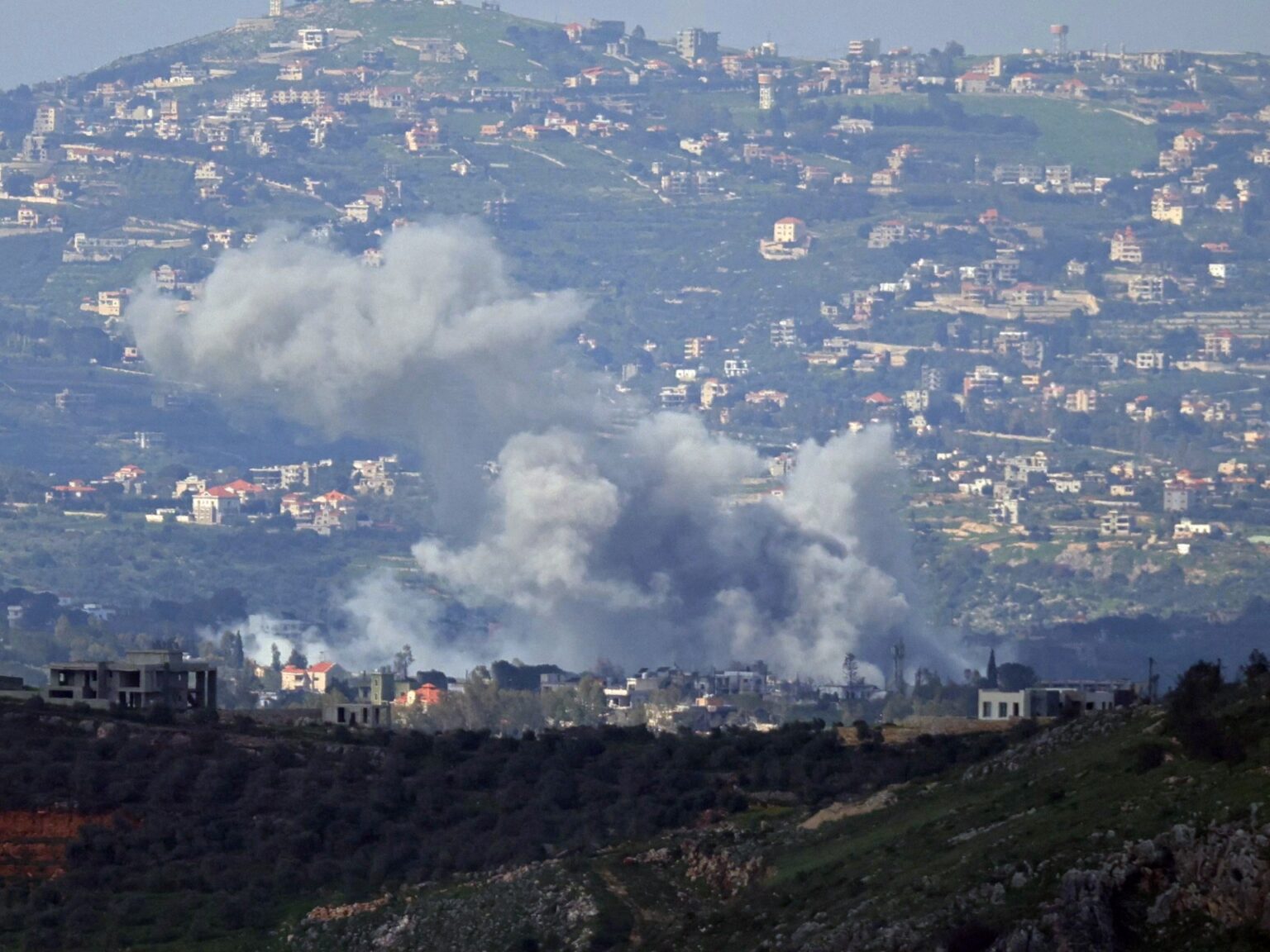 غارات إسرائيلية دامية على النبطية وحزب الله يرد في المطلة وكريات شمونة | أخبار غارات إسرائيلية دامية على النبطية وحزب الله يرد في المطلة وكريات شمونة | أخبار