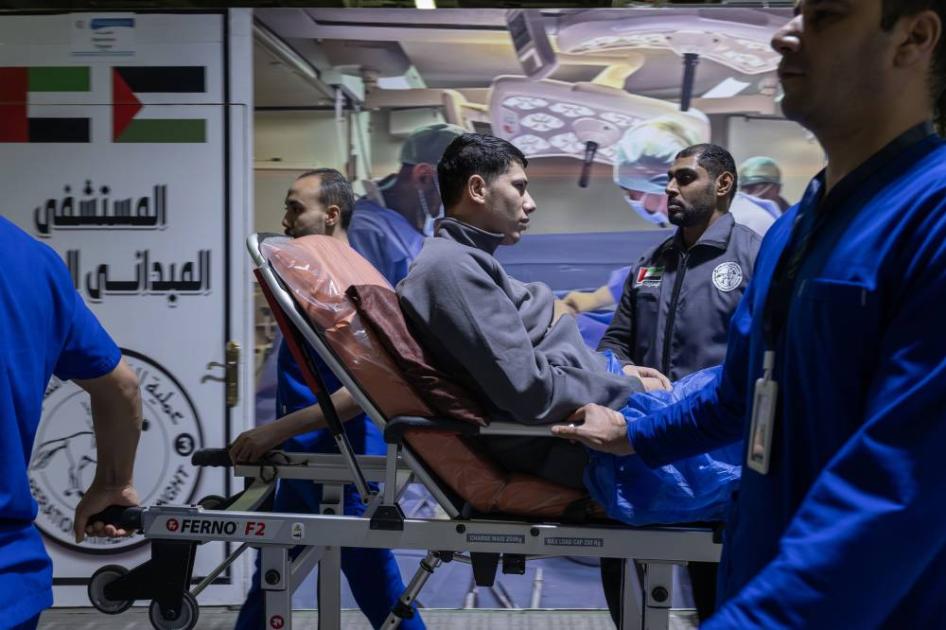 المستشفى الإماراتي العائم يستقبل مرضى جدداً من غزة (فيديو) المستشفى الإماراتي العائم يستقبل مرضى جدداً من غزة (فيديو)