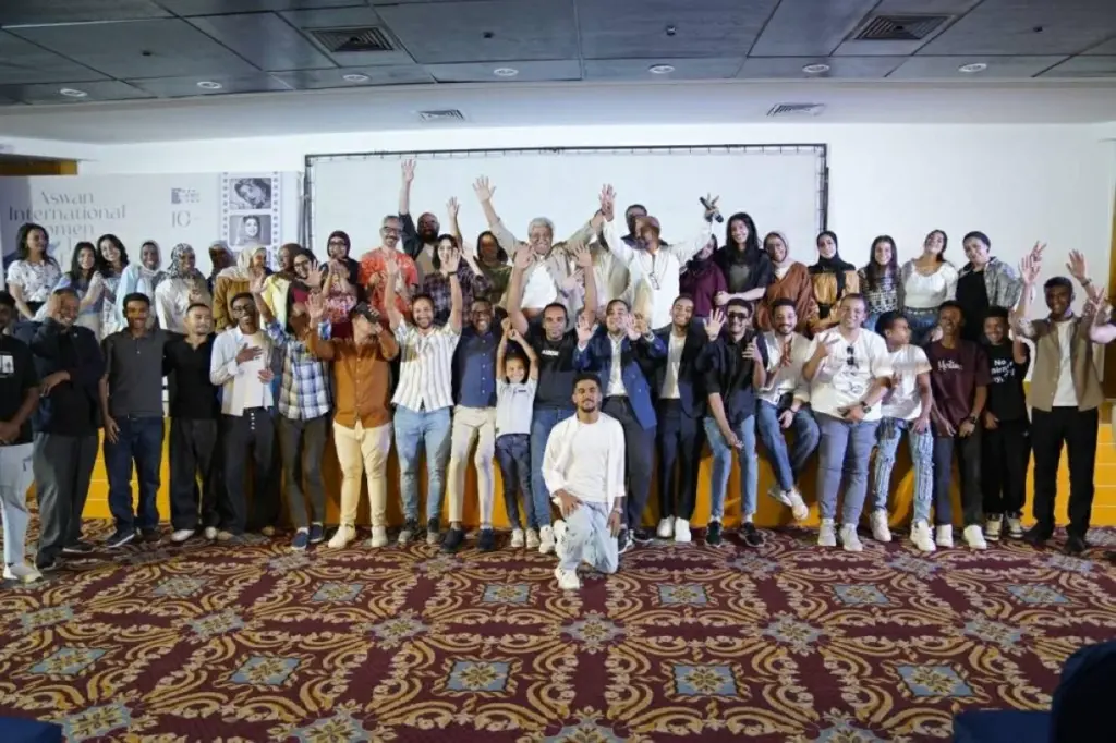 تصويت الجمهور يمنح «هجرة» أفضل فيلم في «أسوان للمرأة»