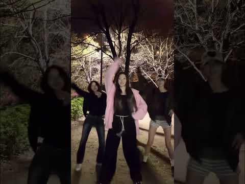 H1-KEY Hwiseo (مع PURPLE KISS Yuki وICHILLIN' Joonie وTripleS Xinyu) - إلى. حبي الأول (تحدي الرقص) (260422)