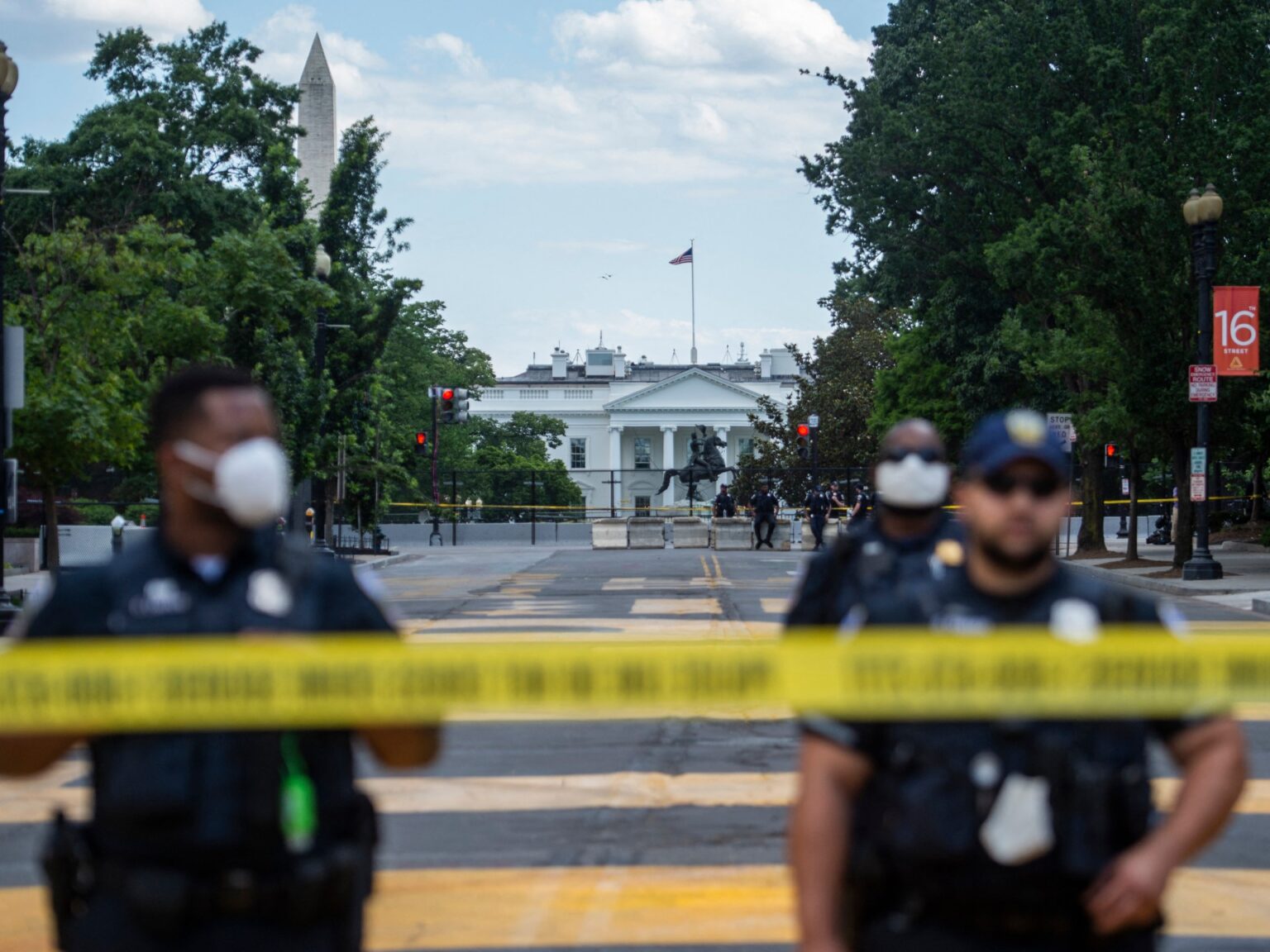 حرس ترمب يحقق بإطلاق نار قرب البيت الأبيض الليلة الماضية | أخبار حرس ترمب يحقق بإطلاق نار قرب البيت الأبيض الليلة الماضية | أخبار