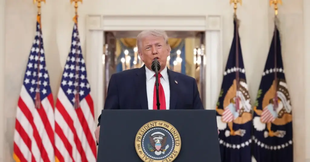 ترامب سنضرب إيران ​بقوة ⁠أسبوعين لنعيدهم إلى ​العصر الحجري