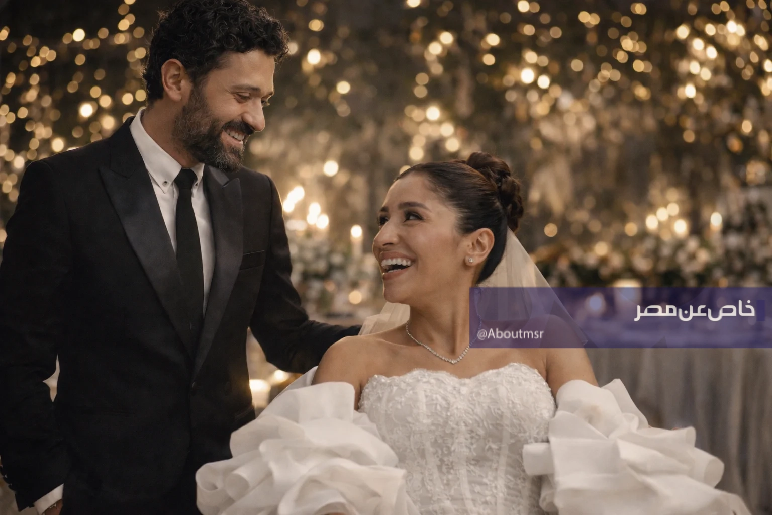 هل تزوج كريم محمود عبدالعزيز دينا الشربيني في فرنسا؟