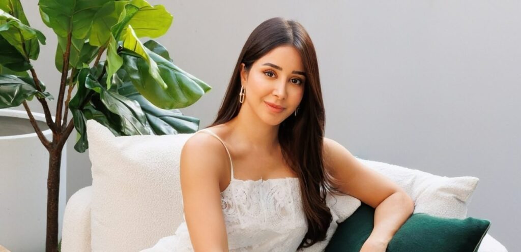 أسيل عمران توثّق كواليس اليوم الثامن من تصوير فيلم "عوو"