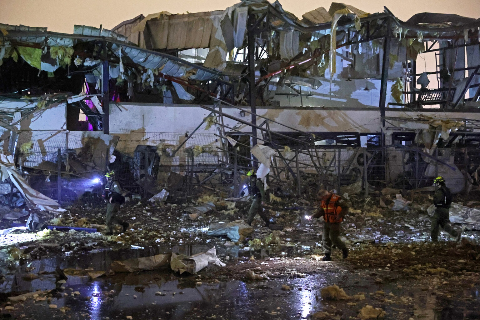 صاروخ إيراني يدمر مصنع مسيرات إسرائيليا بعد 48 ساعة من بيعه | أخبار صاروخ إيراني يدمر مصنع مسيرات إسرائيليا بعد 48 ساعة من بيعه | أخبار