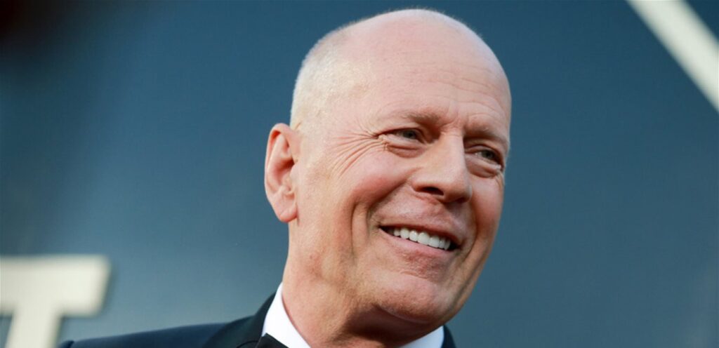 ظهور نادر لبروس ويليس.. كيف بدت ملامحه في مواجهة الخرف؟