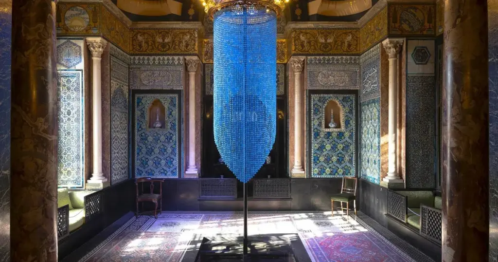 ثلاثة فنانين عرب يحيون مئوية متحف "لايتون هاوس" في لندن