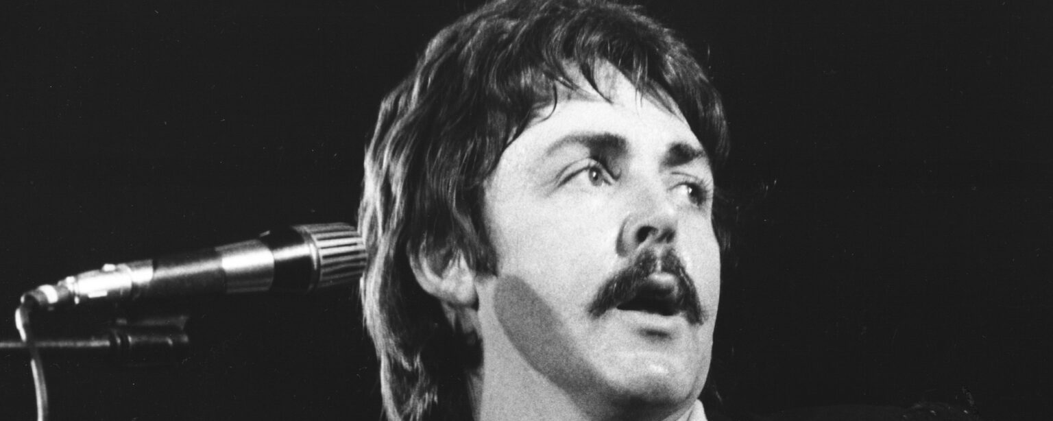 3 أساطير موسيقى الروك الكلاسيكية الذين تركوا عالم الموسيقى تقريبًا (ونحن سعداء لأنهم لم يفعلوا ذلك)