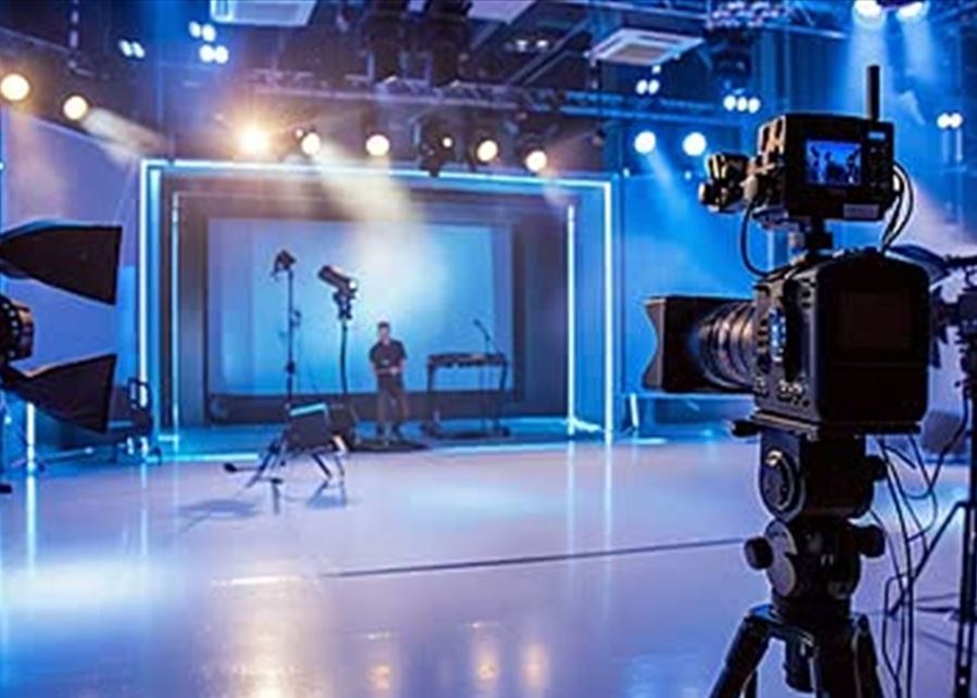 برفقة ابنتها الوحيدة.. إعلامية شهيرة تلفت الأنظار بفيديو عفوي شاهدوه برفقة ابنتها الوحيدة.. إعلامية شهيرة تلفت الأنظار بفيديو عفوي شاهدوه