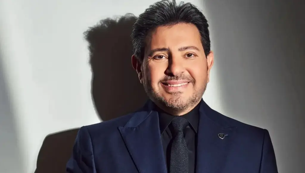 صحة هاني شاكر تشغل محبيه بعد تقارير مقلقة